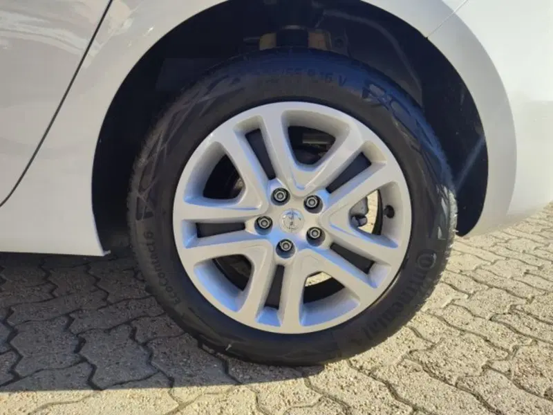 Opel Astra usata a Cuneo (4)