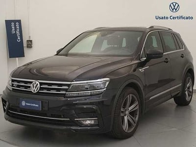 Volkswagen Tiguan 2.0 TSI DSG 4MOTION R-Line del 2020 usata a Busto Arsizio