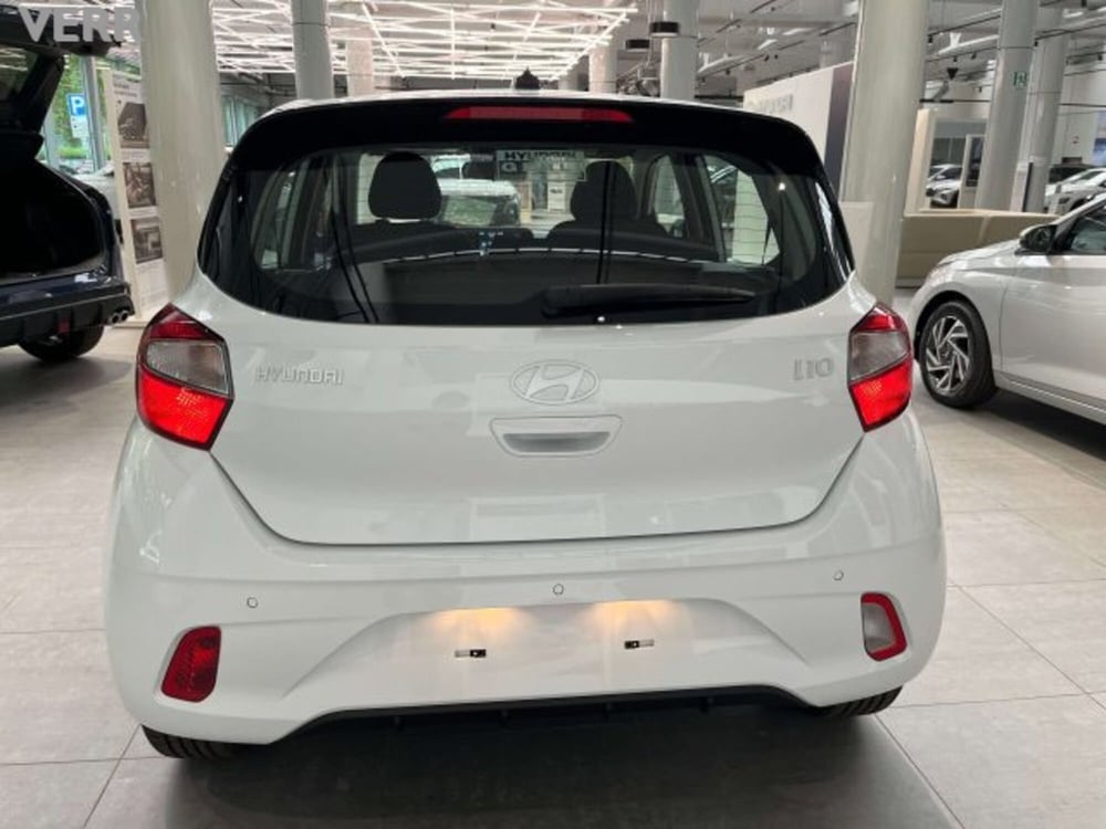 Hyundai i10 nuova a Milano (6)