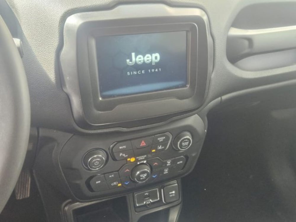 Jeep Renegade usata a Napoli (19)