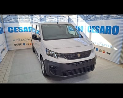 Peugeot Partner Furgone 1.5 bluehdi 100cv S&amp;S L2 nuova a Pont Saint Martin