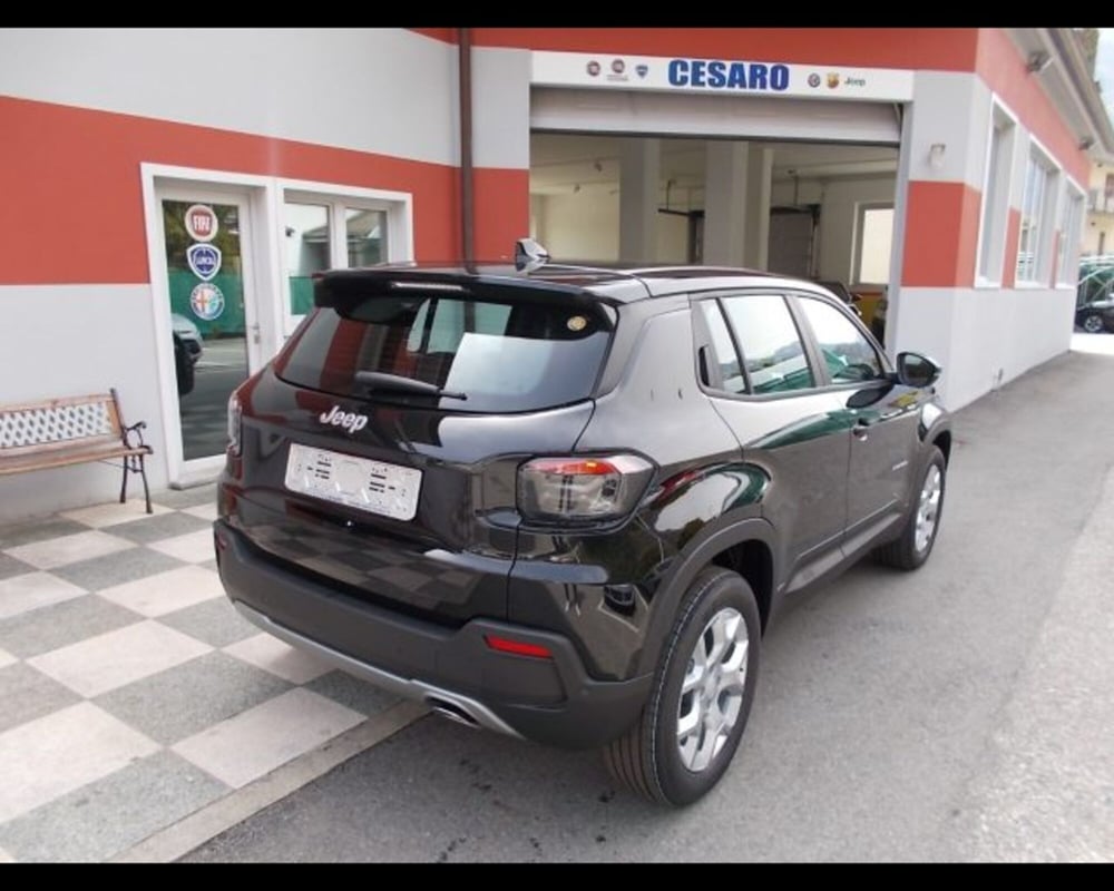 Jeep Avenger nuova a Aosta (3)