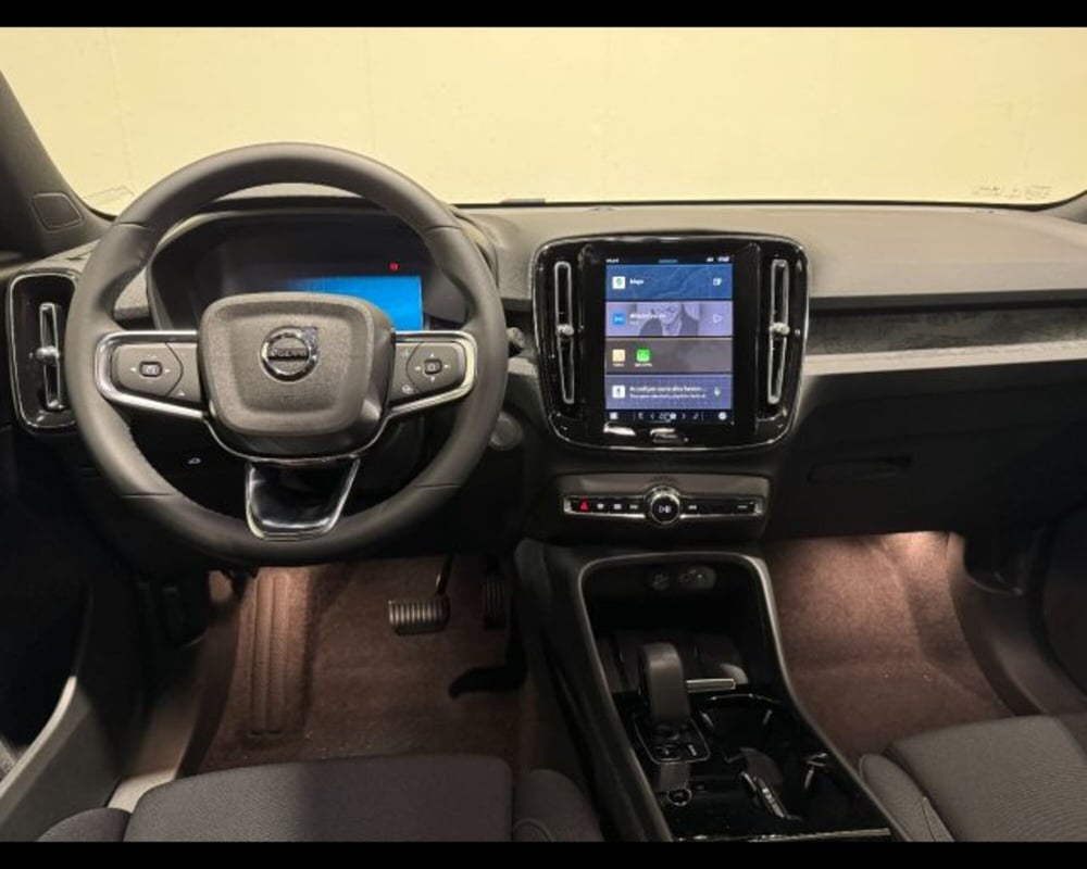 Volvo XC40 nuova a Treviso (3)