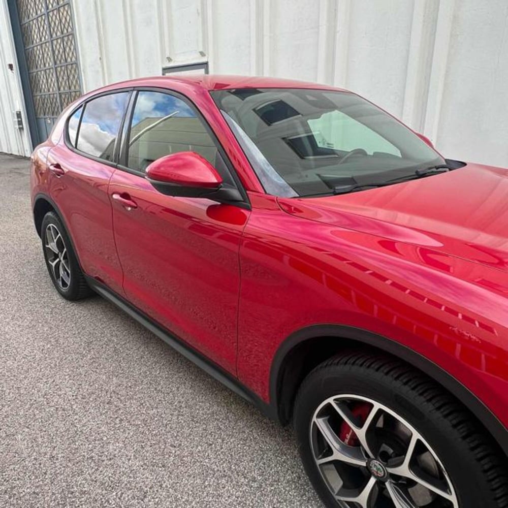 Alfa Romeo Stelvio usata a Ferrara (4)