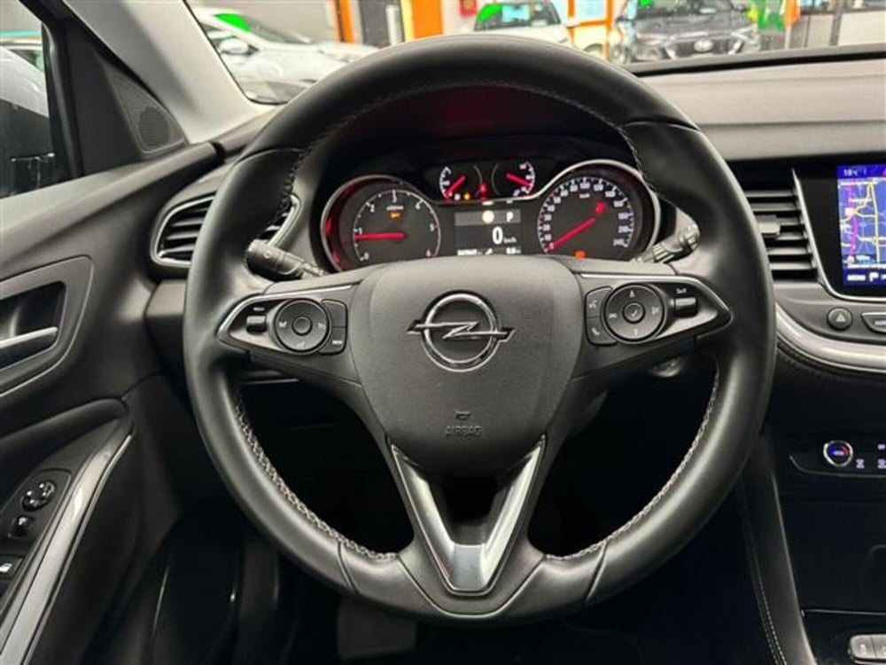 Opel Grandland X usata a Cremona (11)