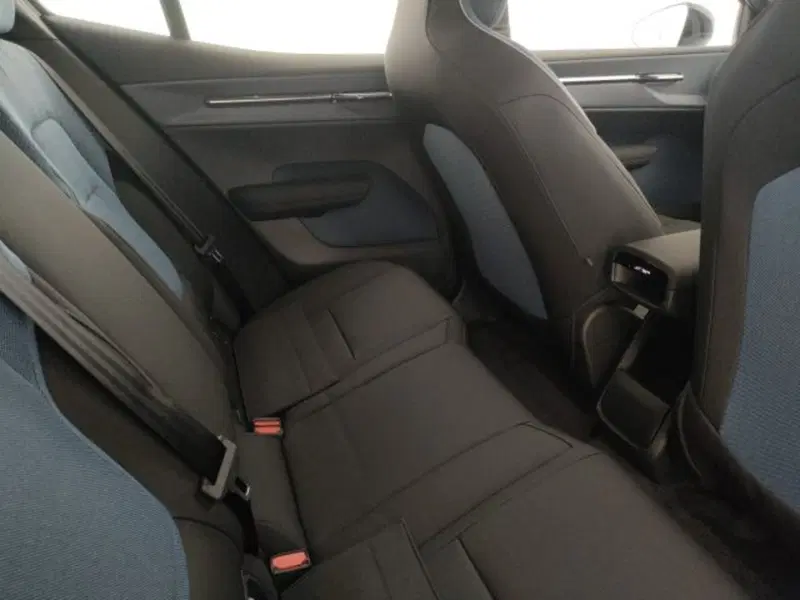 Volvo EX30 nuova a Modena (11)