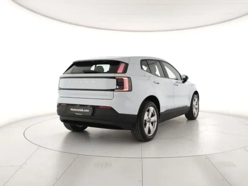 Volvo EX30 nuova a Modena (5)