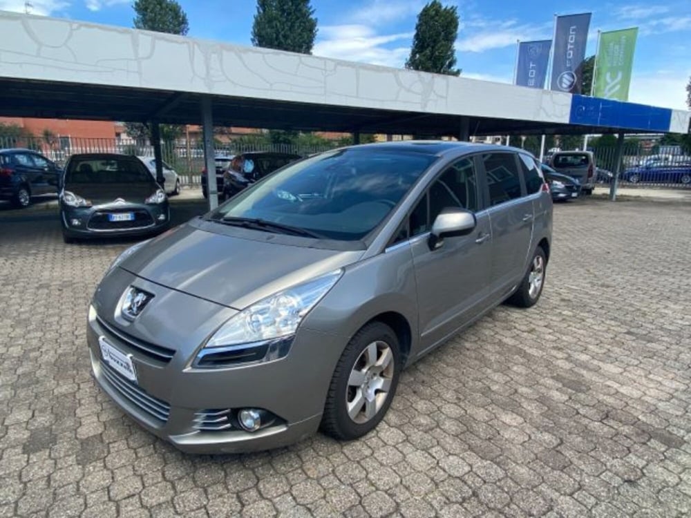 Peugeot 5008 usata a Milano (8)