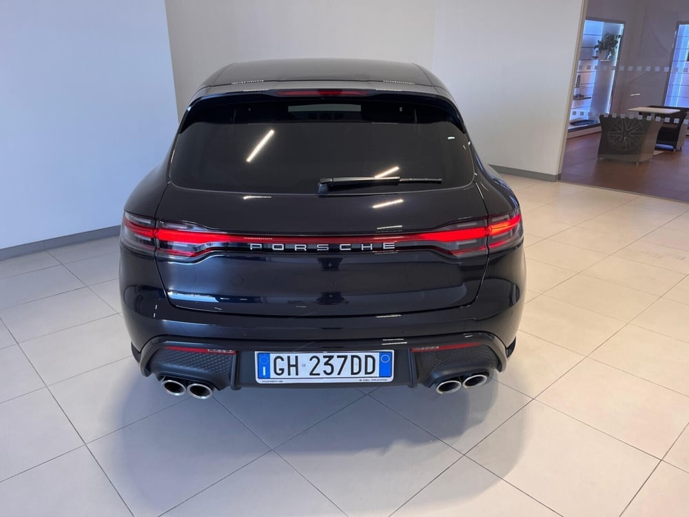 Porsche Macan usata a Napoli (8)