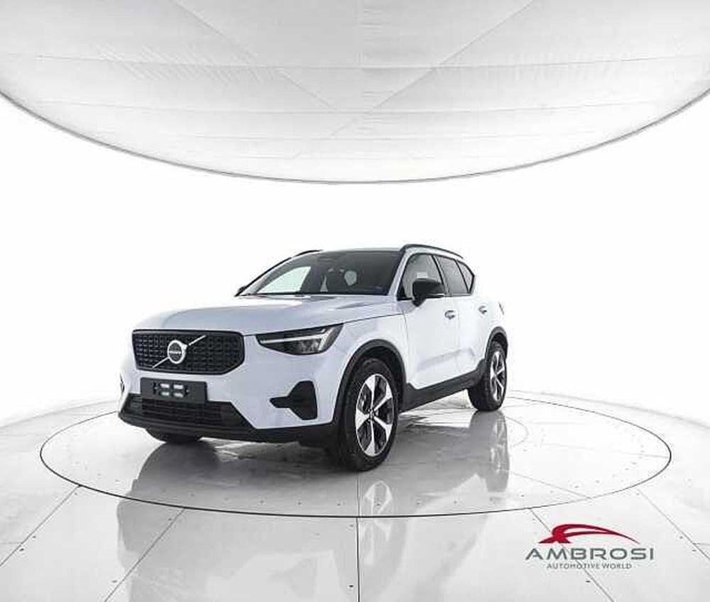 Volvo XC40 nuova a Perugia