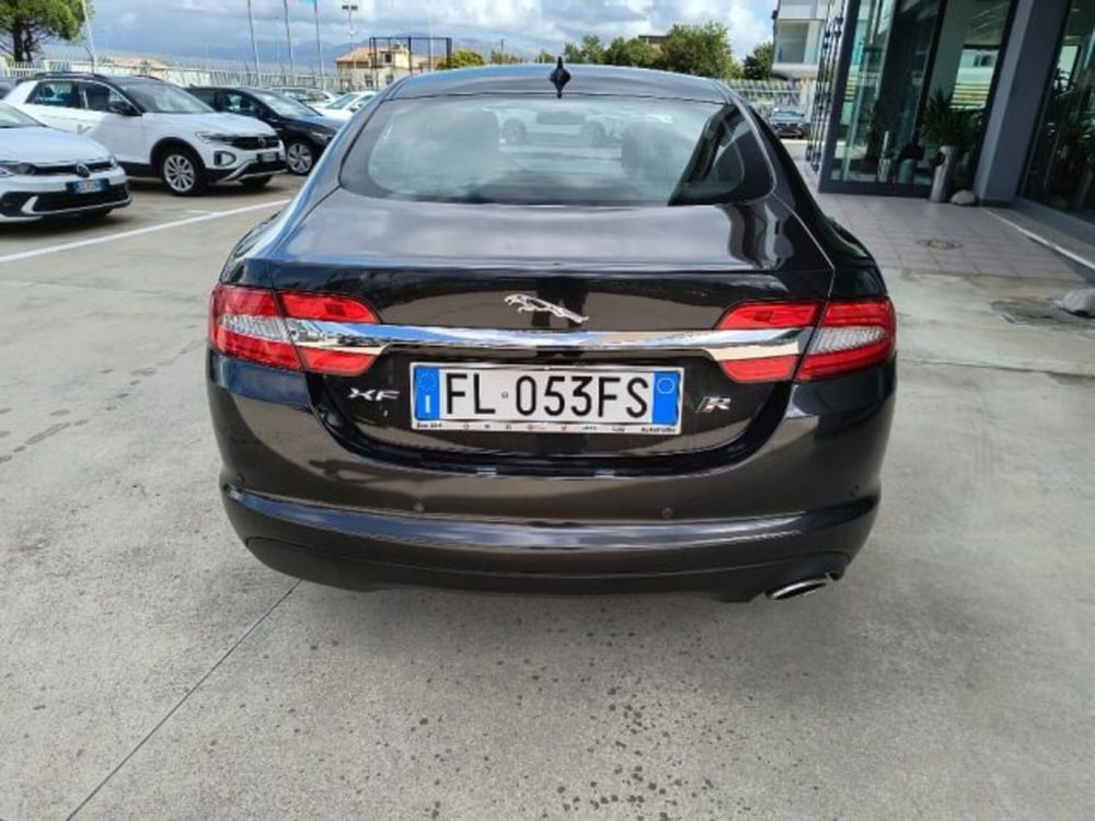 Jaguar XF usata a Frosinone (4)