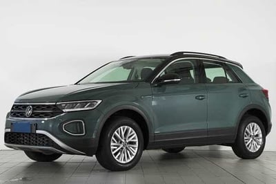 Volkswagen T-Roc 2.0 tdi Life 150cv dsg nuova a Lipomo