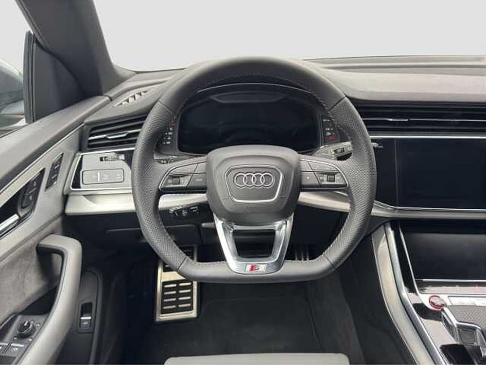 Audi SQ8 usata a Como (6)