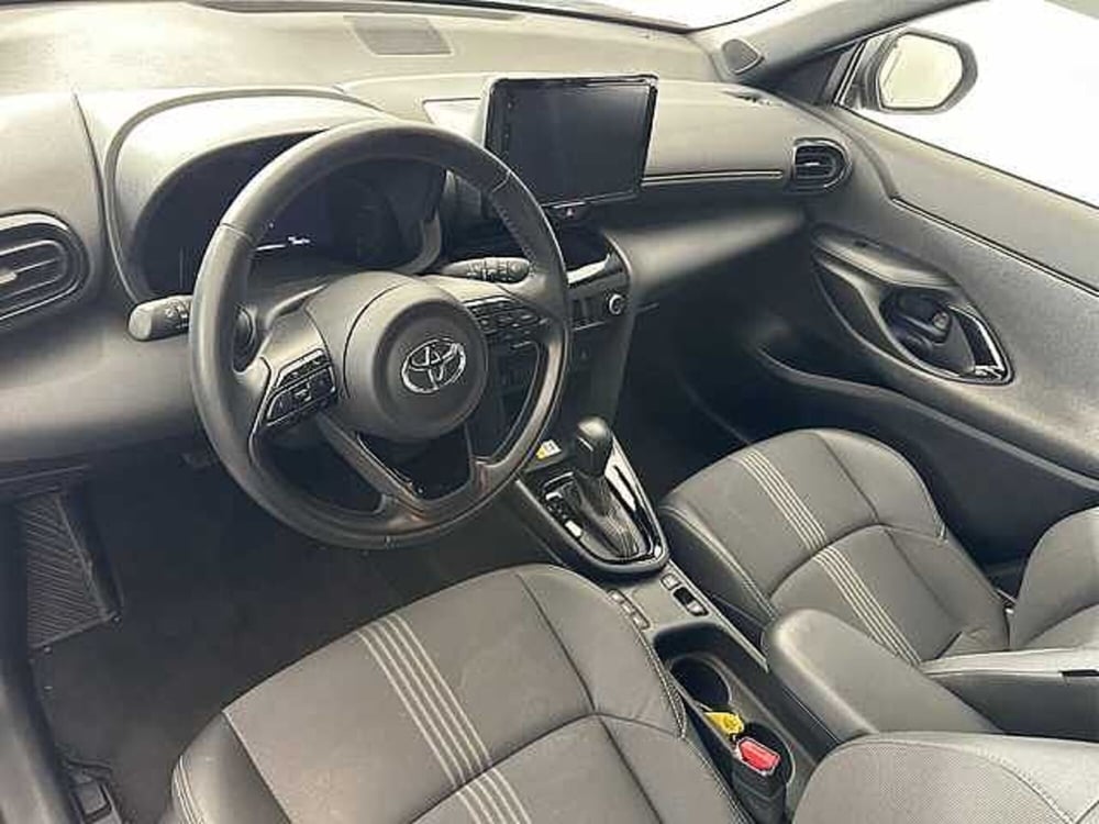 Toyota Yaris Cross usata a Cosenza (11)