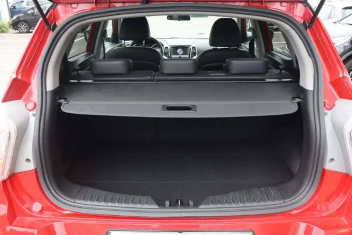 Ssangyong Tivoli usata a Gorizia (7)