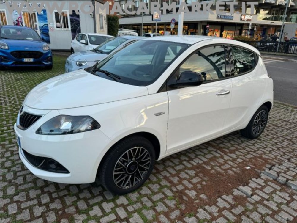 Lancia Ypsilon usata a Roma (2)