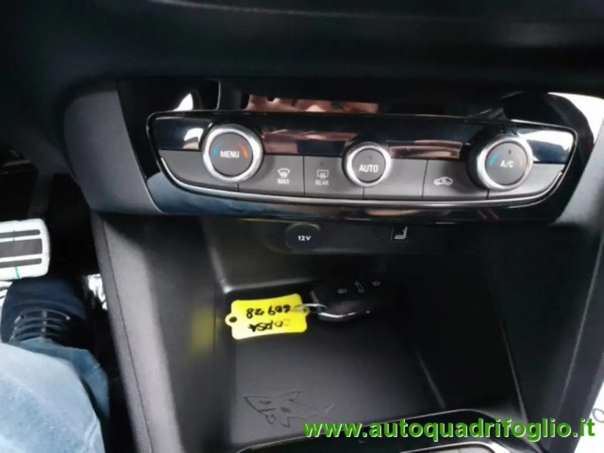 Opel Corsa-e usata a Savona (13)