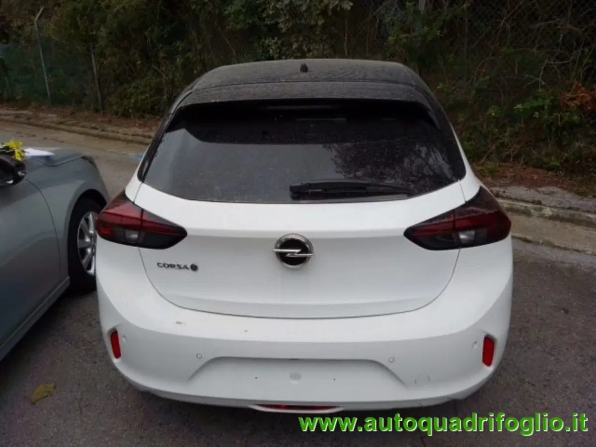 Opel Corsa-e usata a Savona (6)