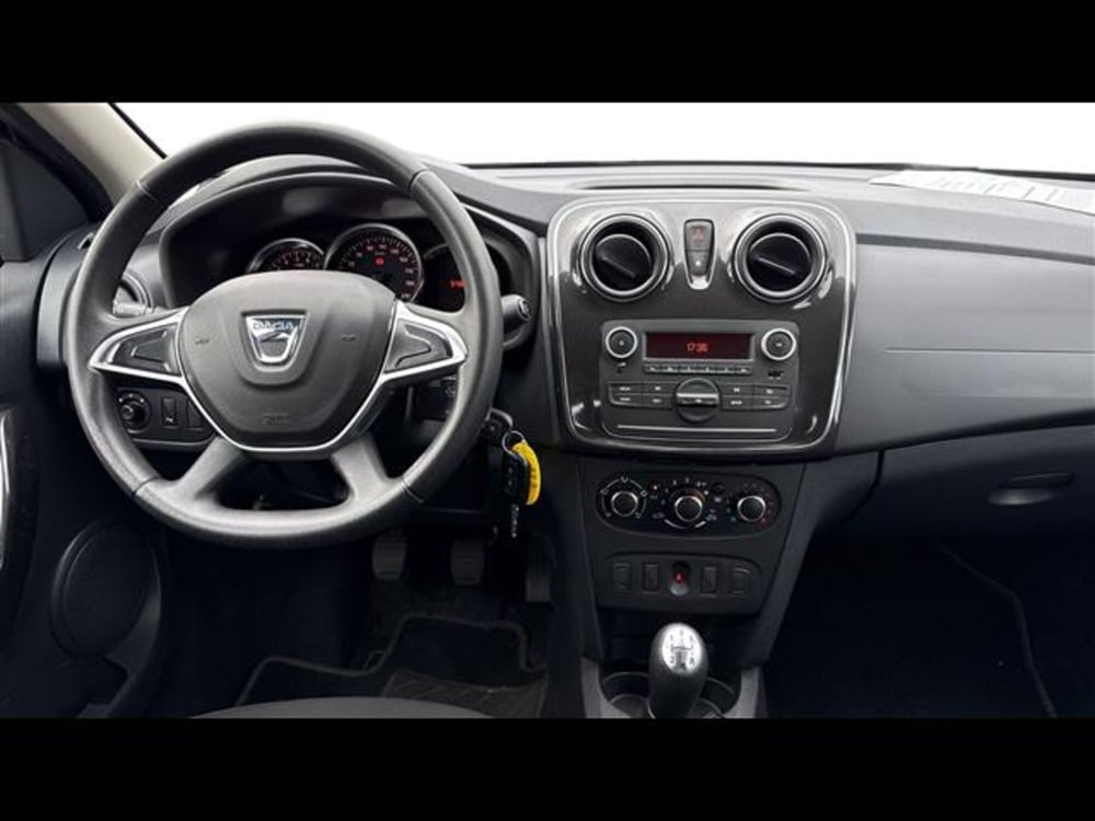 Dacia Sandero usata a Padova (13)