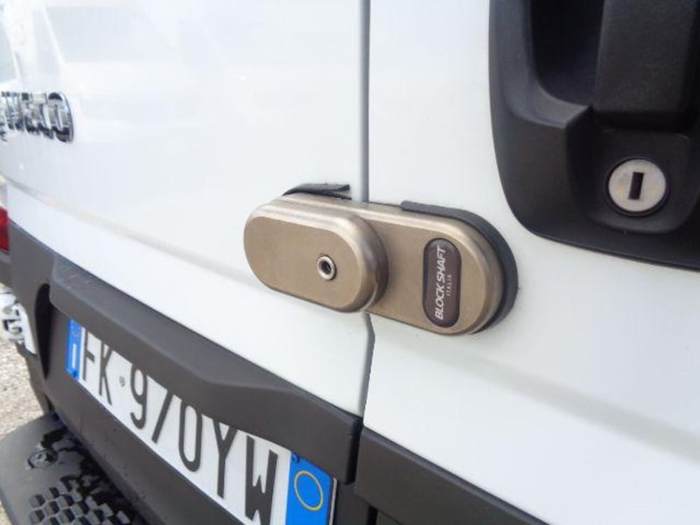 Iveco Daily Furgone usata a Brescia (9)