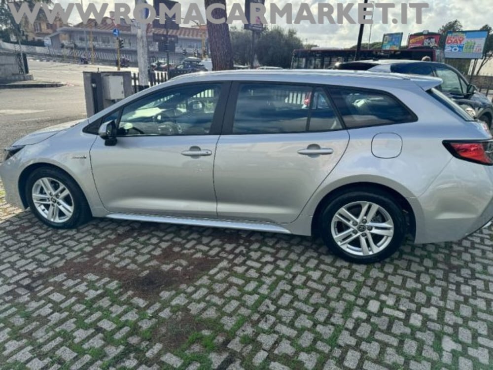 Toyota Corolla Touring Sports usata a Roma (7)