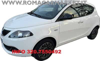 Lancia Ypsilon 1.0 FireFly 5 porte S&amp;S Hybrid Gold Plus del 2024 usata a Roma