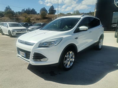 Ford Kuga 2.0 TDCI 150 CV S&amp;S 4WD Titanium  del 2015 usata a Matera