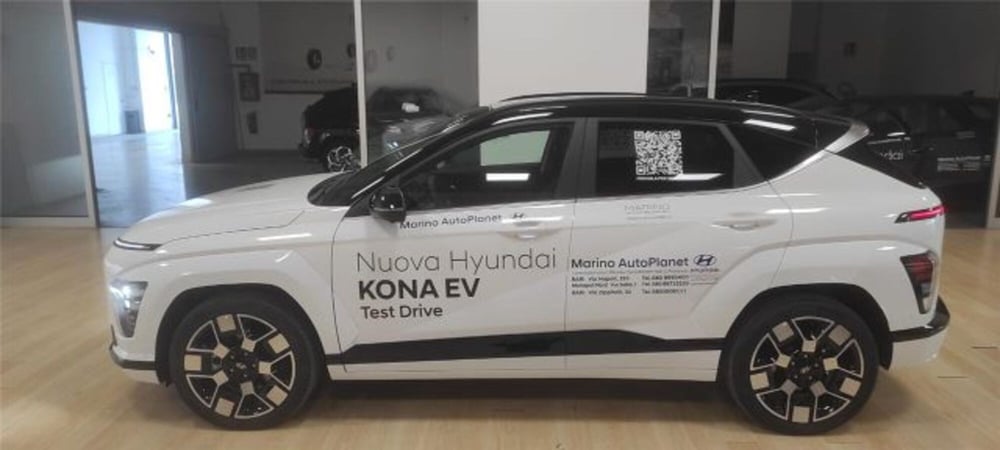 Hyundai Kona usata a Bari (13)