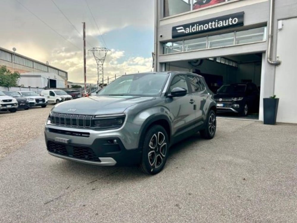 Jeep Avenger nuova a Firenze