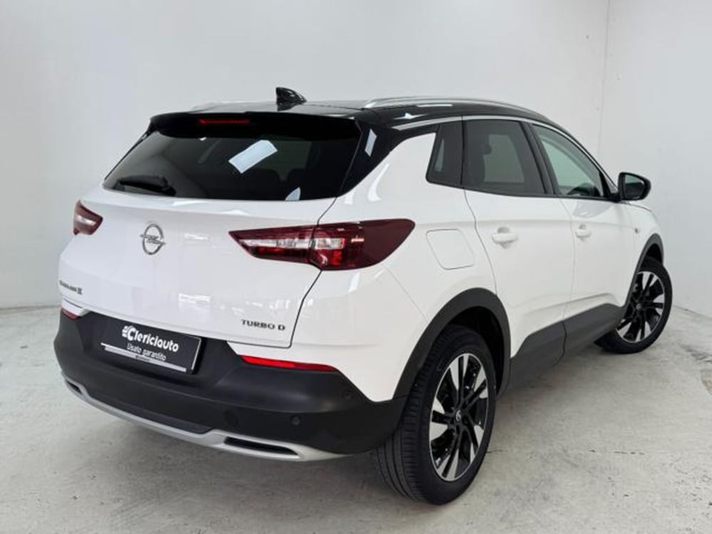 Opel Grandland X usata a Como (2)