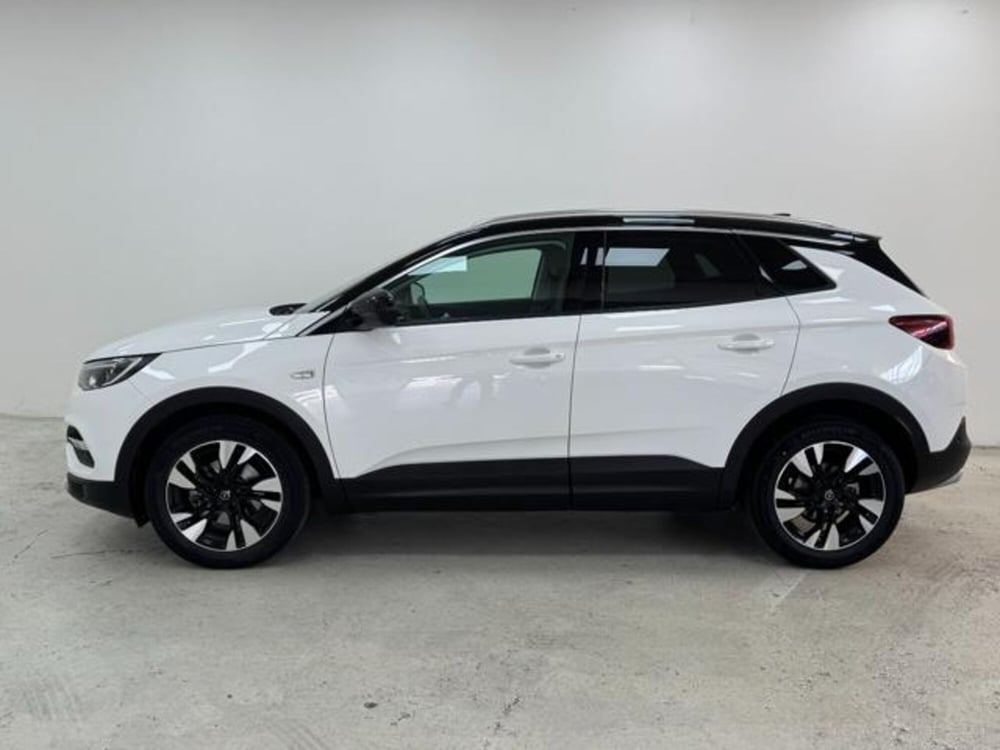 Opel Grandland X usata a Como (8)