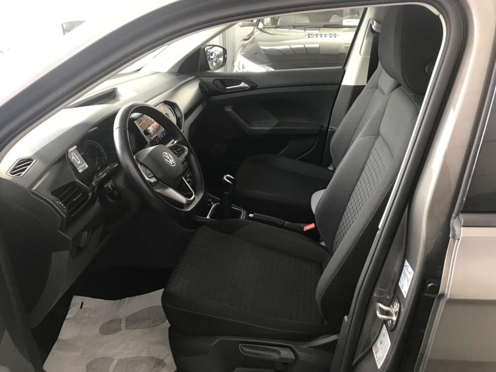 Volkswagen T-Cross usata a Milano (9)