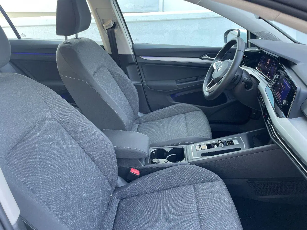 Volkswagen Golf Variant usata a Lecce (19)