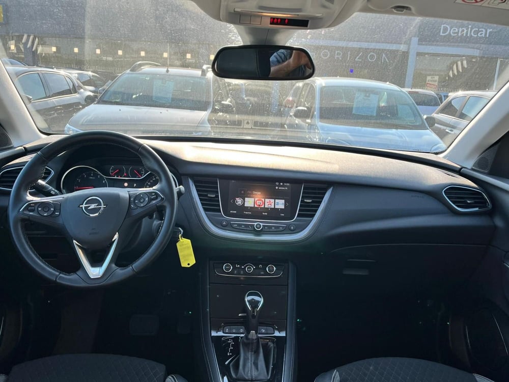 Opel Grandland X usata a Milano (16)