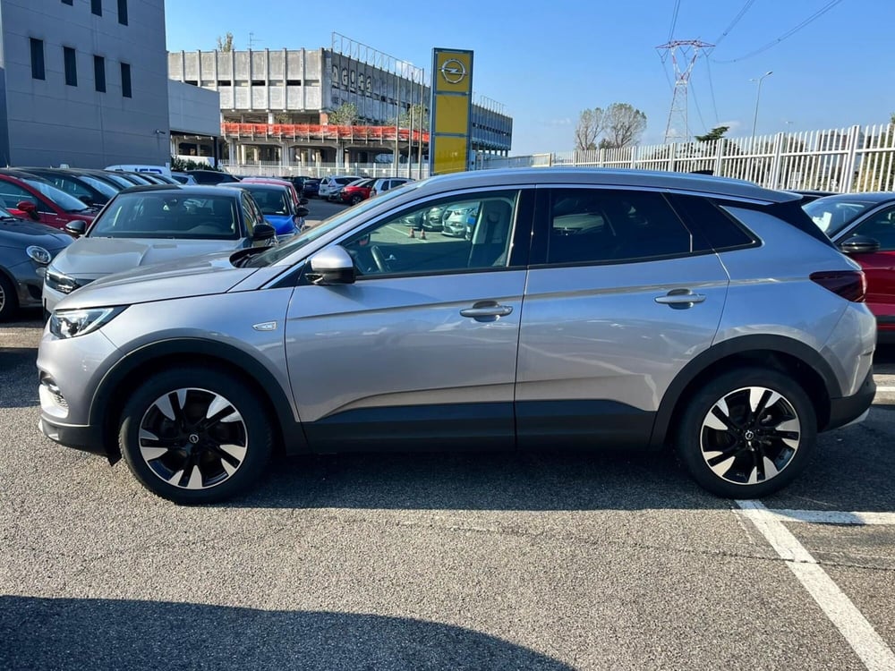 Opel Grandland X usata a Milano (4)