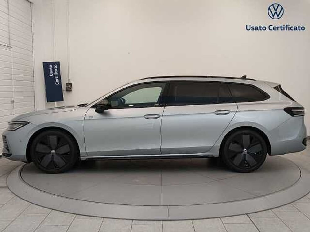 Volkswagen Passat nuova a Varese (3)