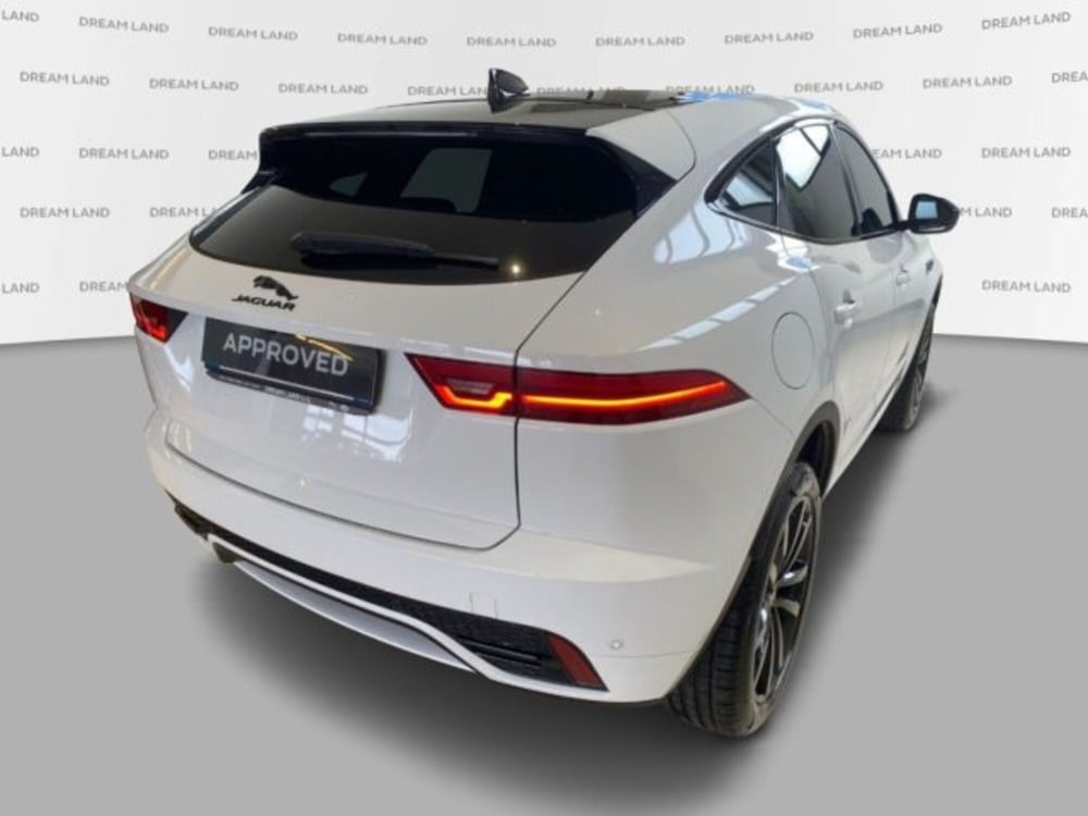 Jaguar E-Pace usata a Livorno (11)