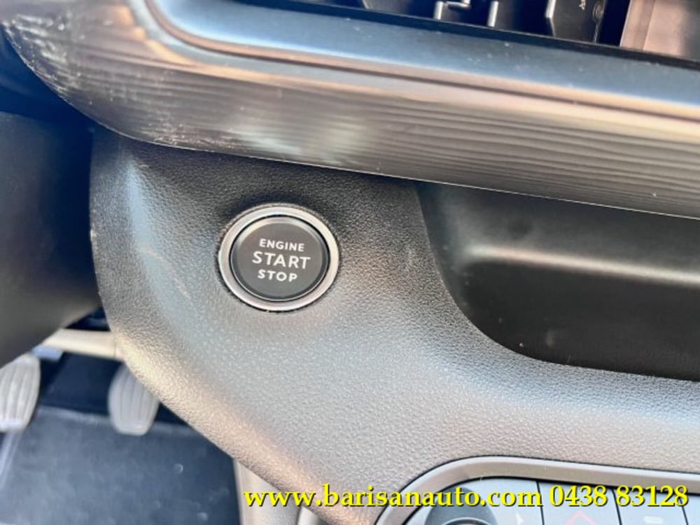 Jeep Avenger nuova a Treviso (10)