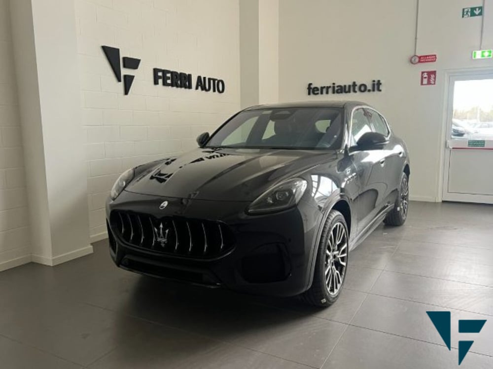 Maserati Grecale nuova a Udine (2)