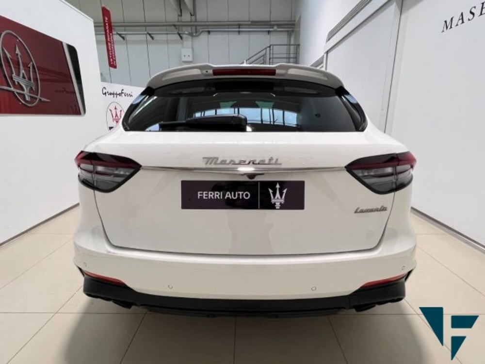 Maserati Levante usata a Udine (5)