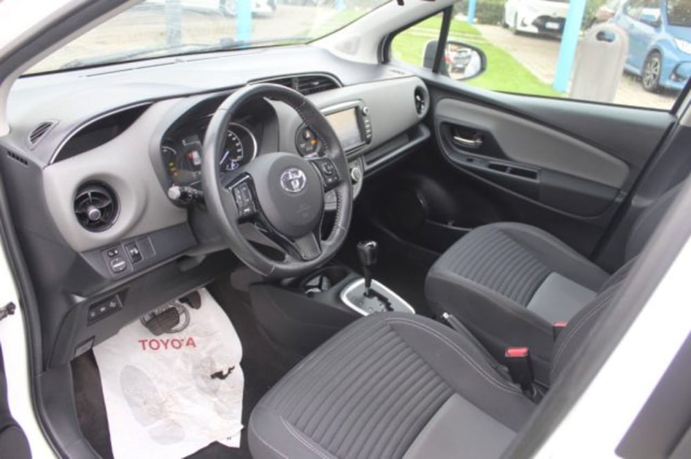 Toyota Yaris Cross usata a Roma (12)