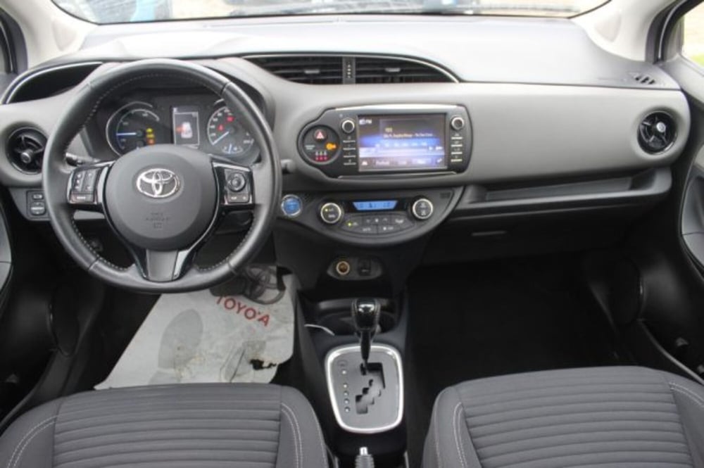 Toyota Yaris Cross usata a Roma (9)