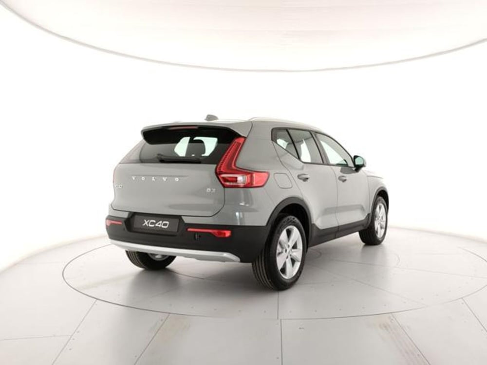 Volvo XC40 nuova a Modena (5)