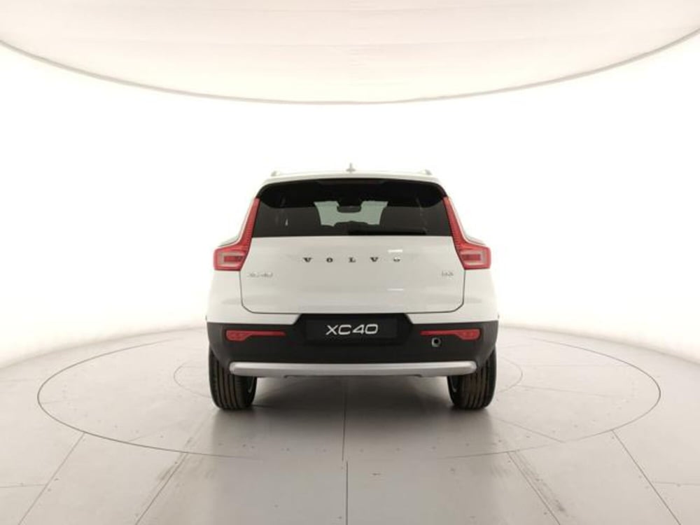 Volvo XC40 nuova a Modena (4)