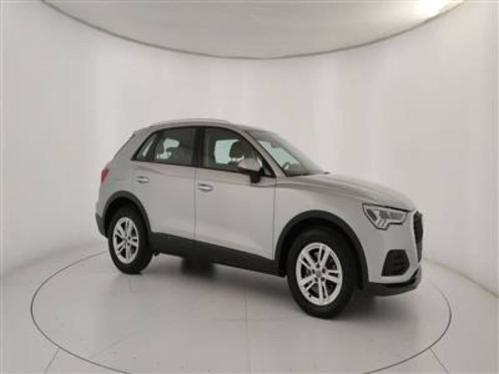 Audi Q3 usata a Bari (10)