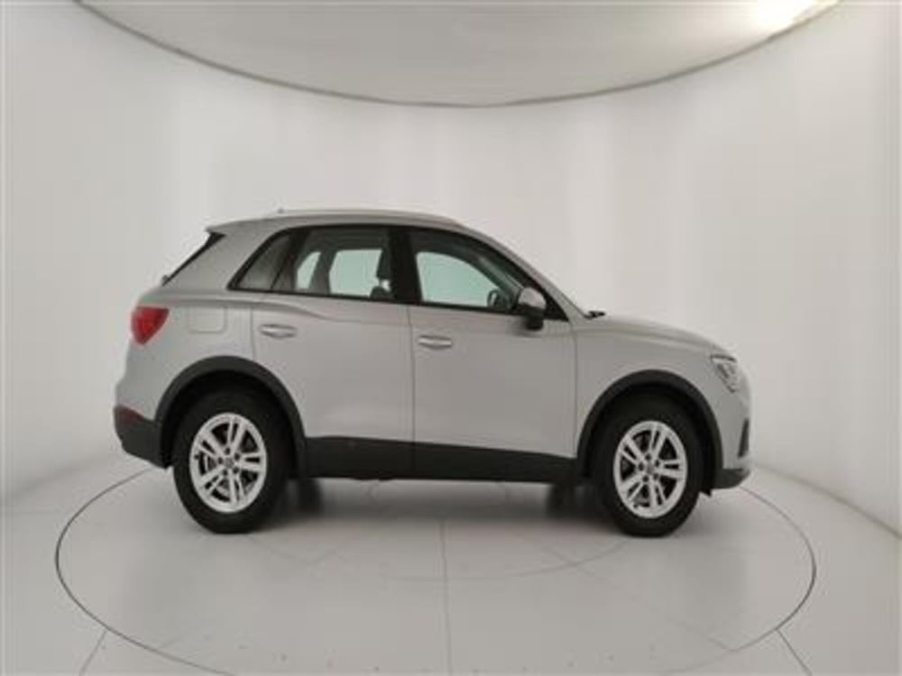 Audi Q3 usata a Bari (9)