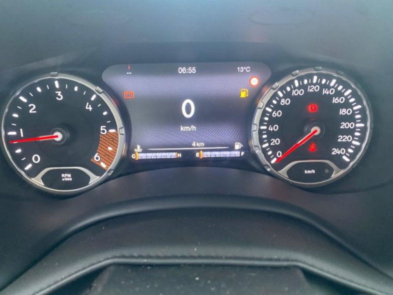 Jeep Renegade nuova a Cuneo (13)
