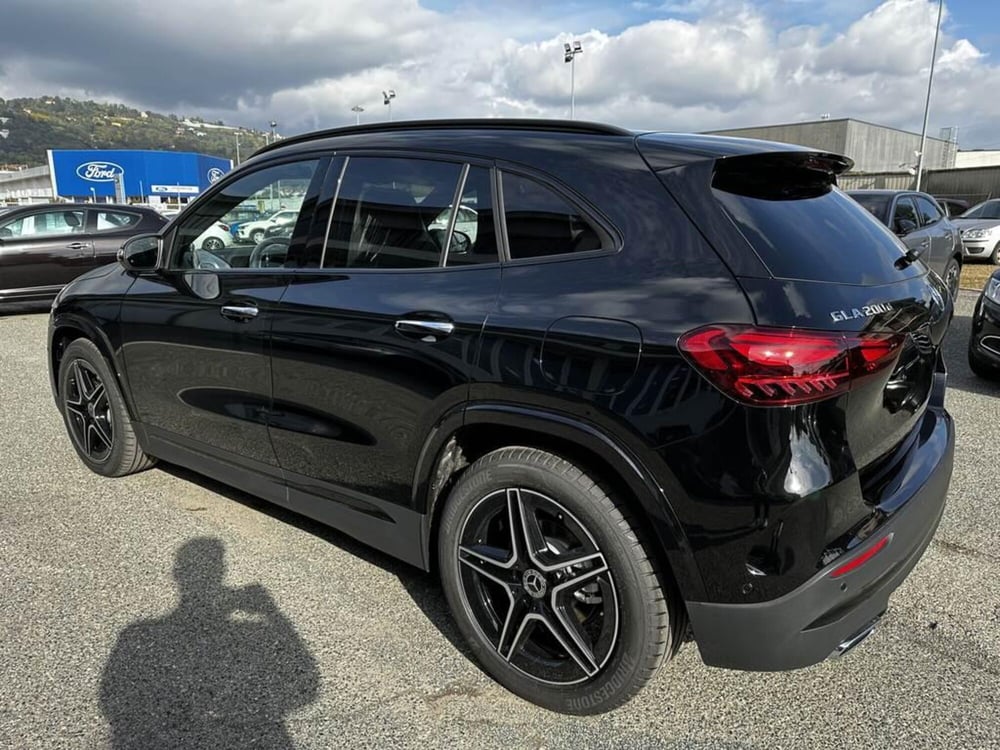 Mercedes-Benz GLA SUV nuova a Torino (6)