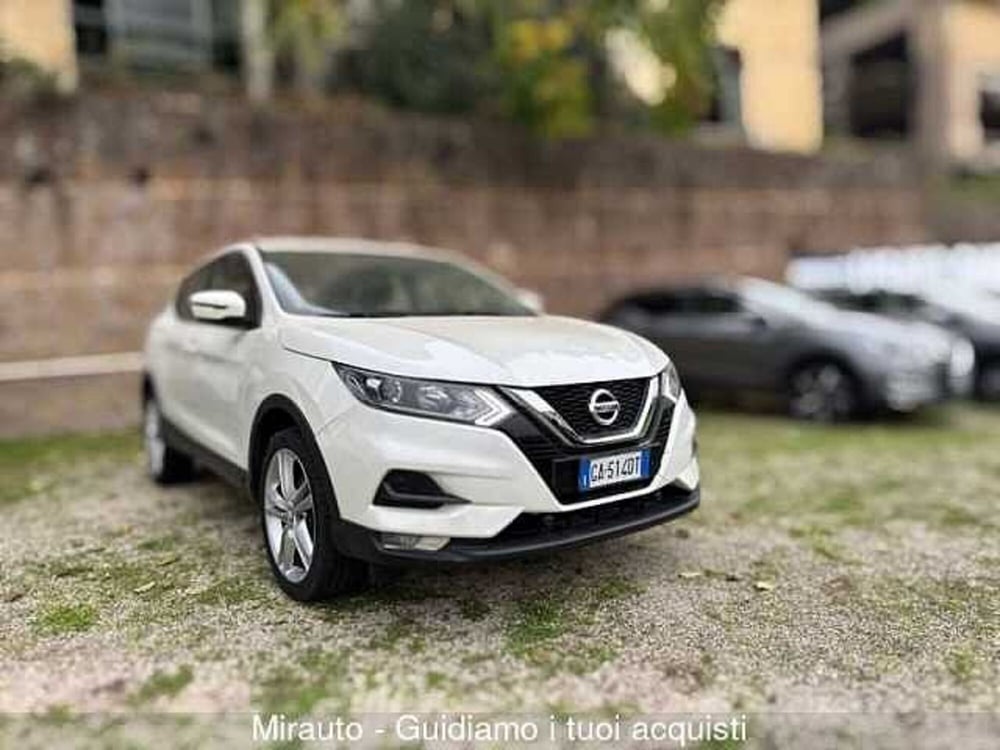 Nissan Qashqai usata a Roma