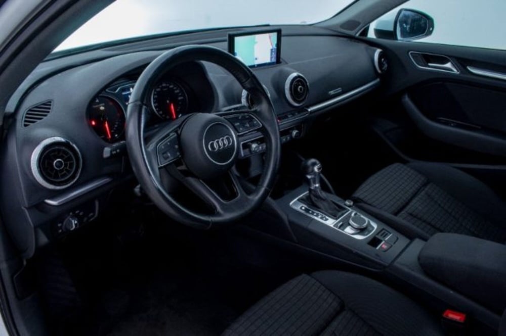 Audi A3 Sportback usata a Novara (9)